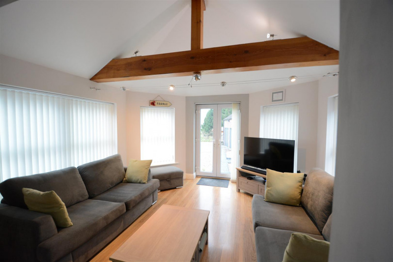 Property photo: SITTING ROOM