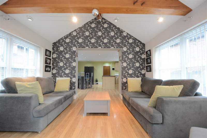 Property photo: SITTING ROOM